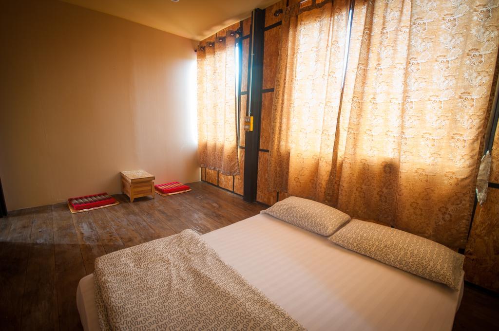 Baantung Homestay Мукдахан Экстерьер фото