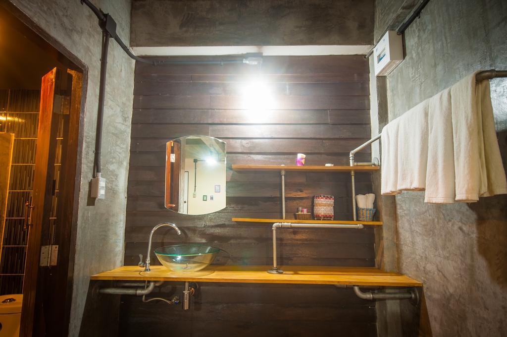 Baantung Homestay Мукдахан Экстерьер фото